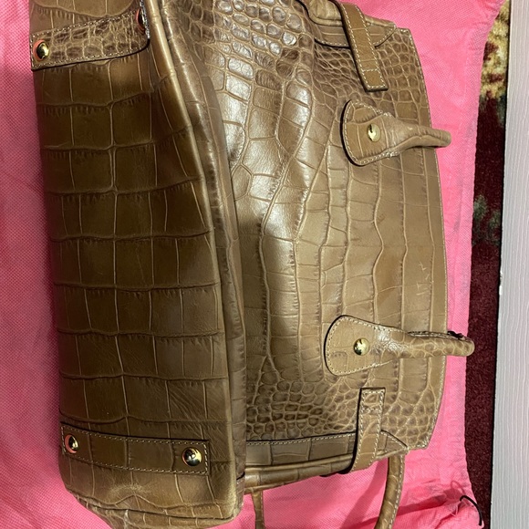 Blush colored genuine leather satchel with dust bag - Picture 4 of 5